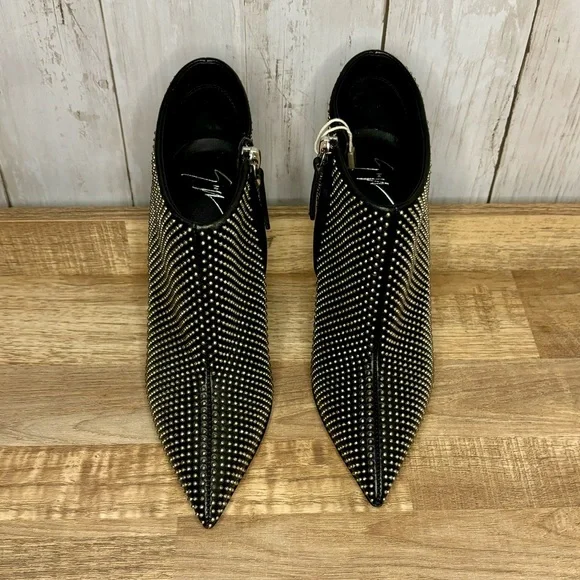NWT-AUTHENTIC Giuseppe Zanotti Black Leather Metal Studded Booties, 36 (6.0/6.5) - Picture 3 of 12